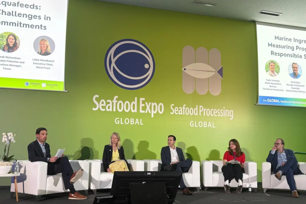 A wide angle shot of the “Marine Ingredients in Aquafeeds: Measuring Progress and Challenges in Responsible Sourcing Commitments” at Seafood Expo Global
